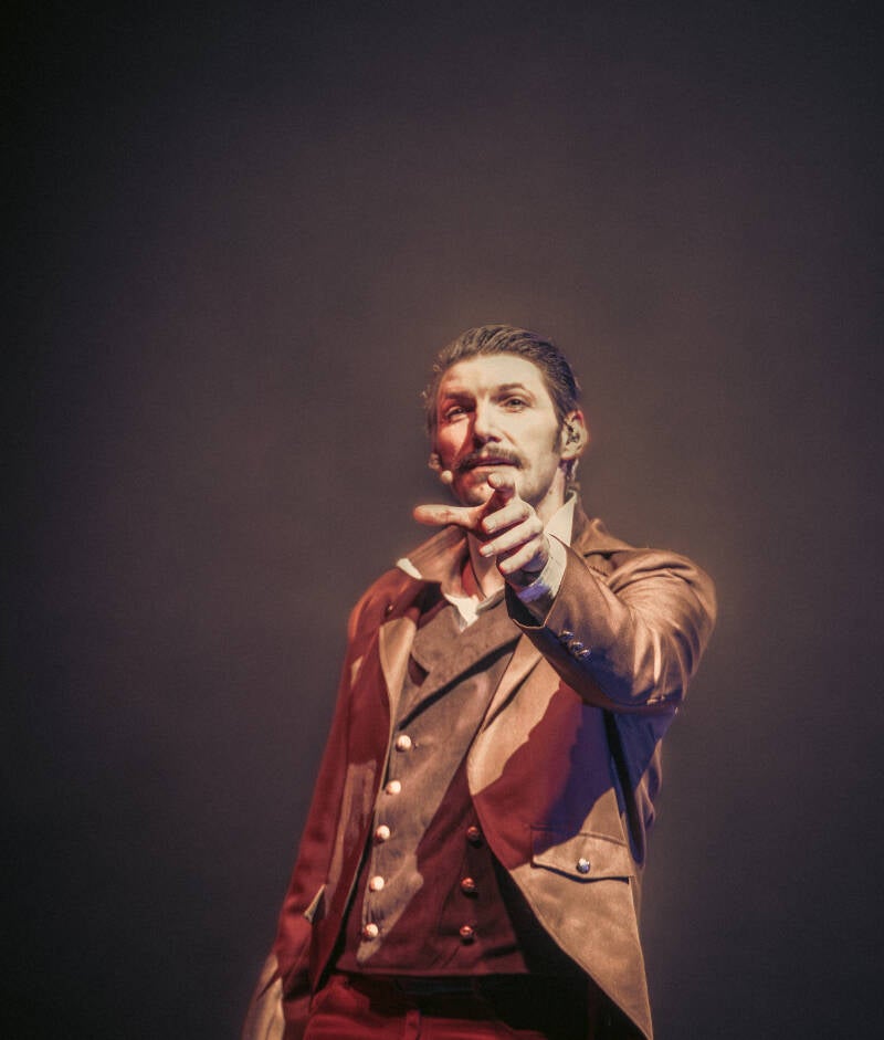 cyrano-bourges-jubadiphotography-8-standard.jpg