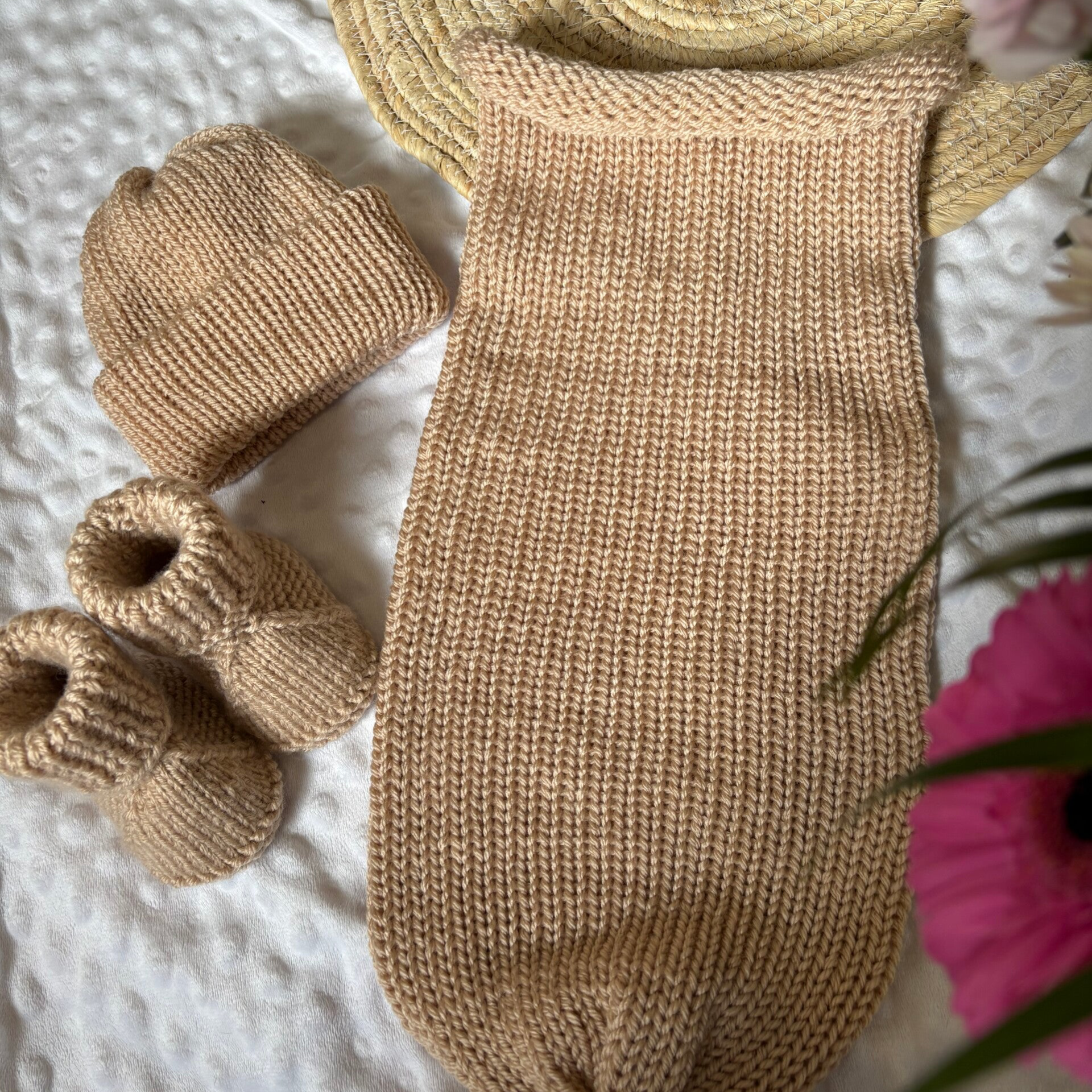 Ensemble Cocon bébé en tricotin – Doux & extensible