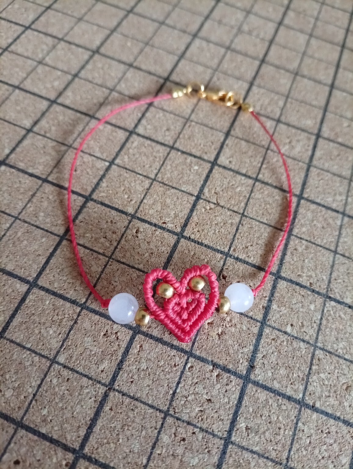 💗 Bracelet Cœur Saint Valentin en micro-macramé & Quartz Rose 💗