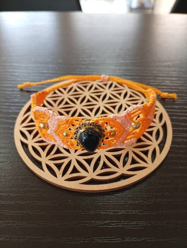 ✨ Bracelet micro-macramé – Force & Protection ✨