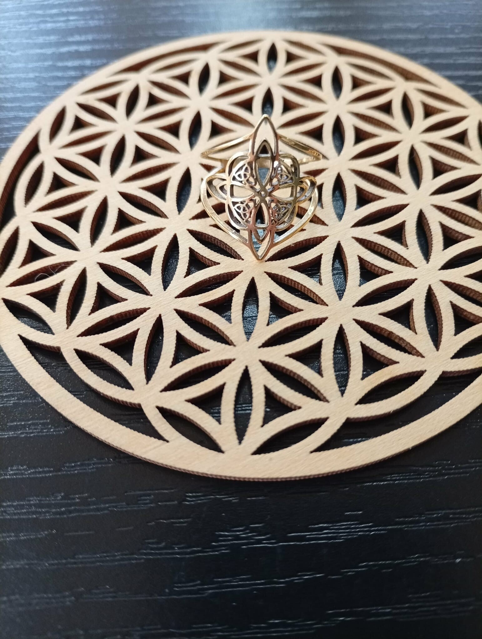 Bague Fleur de Vie – Or / Acier Inoxydable ✨