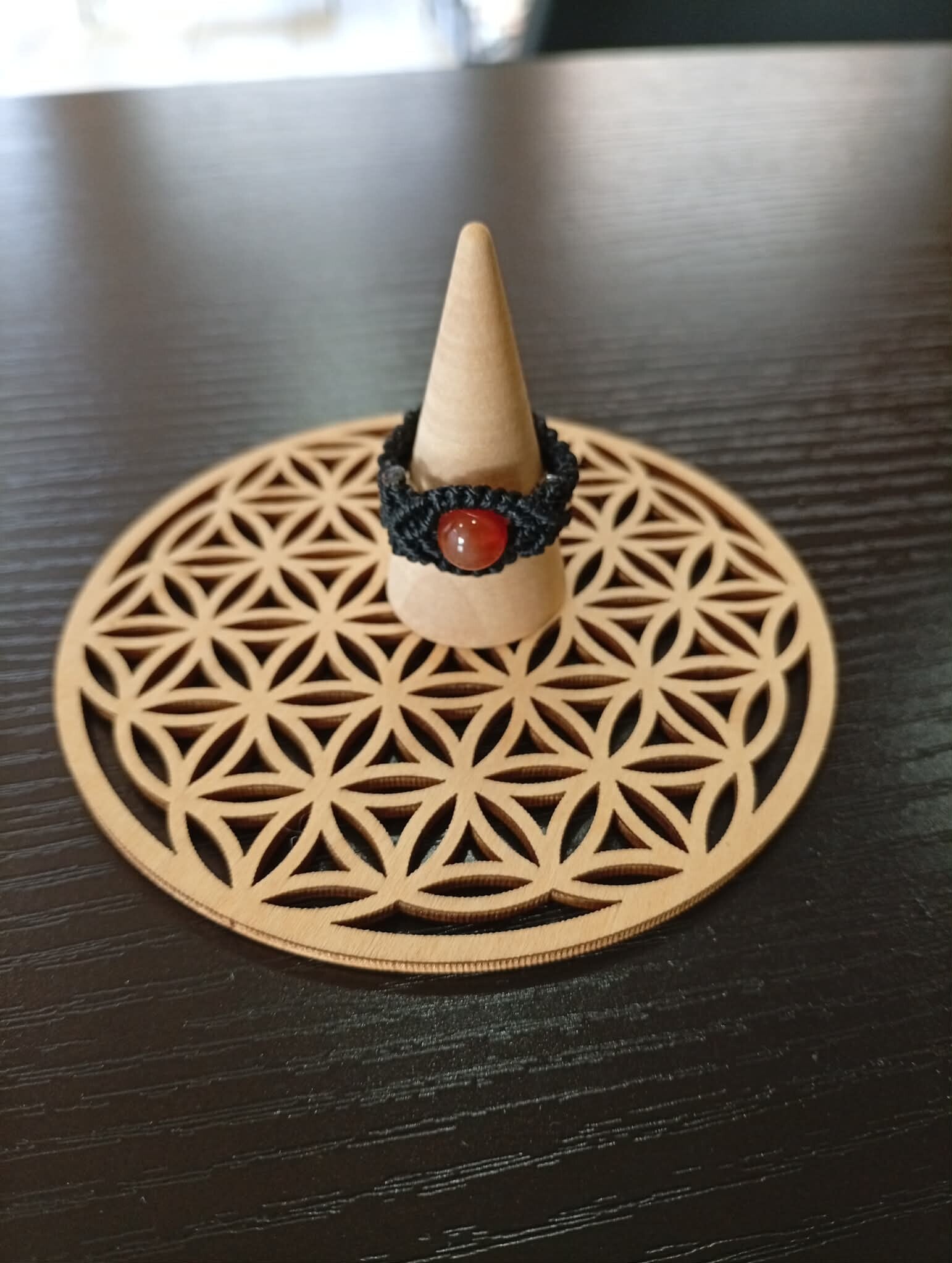 ⭐ BAGUE MICRO MACRAMÉ – CORNALINE