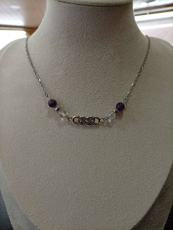 collier en améthyste et cristal de roche