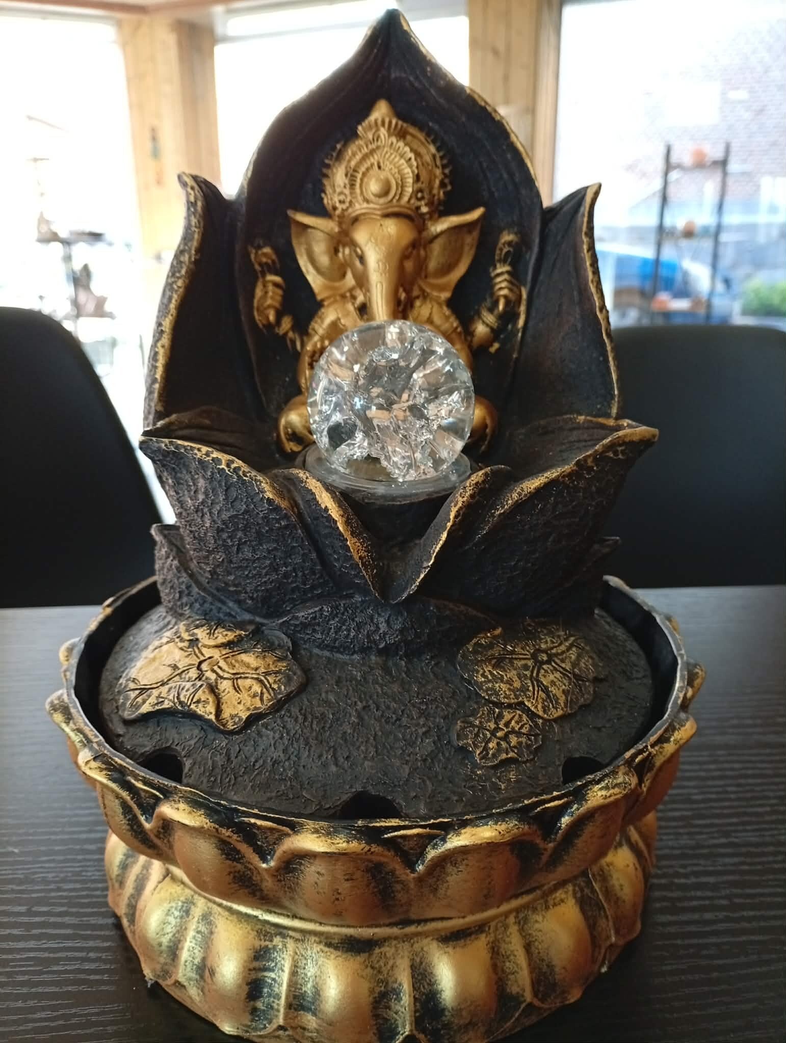 🌸 Fontaine Ganesh – Invitation à la prospérité et à la sagesse 🌸