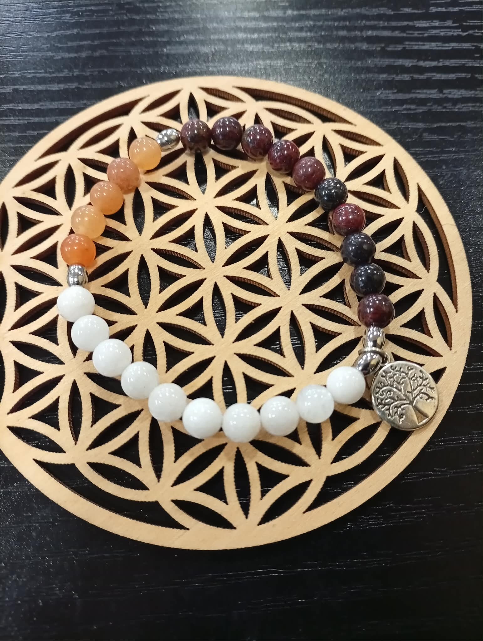 ✨ Bracelet Aventurine Orange – Grenat – Pierre de Lune ✨  Énergie – Courage – Intuition