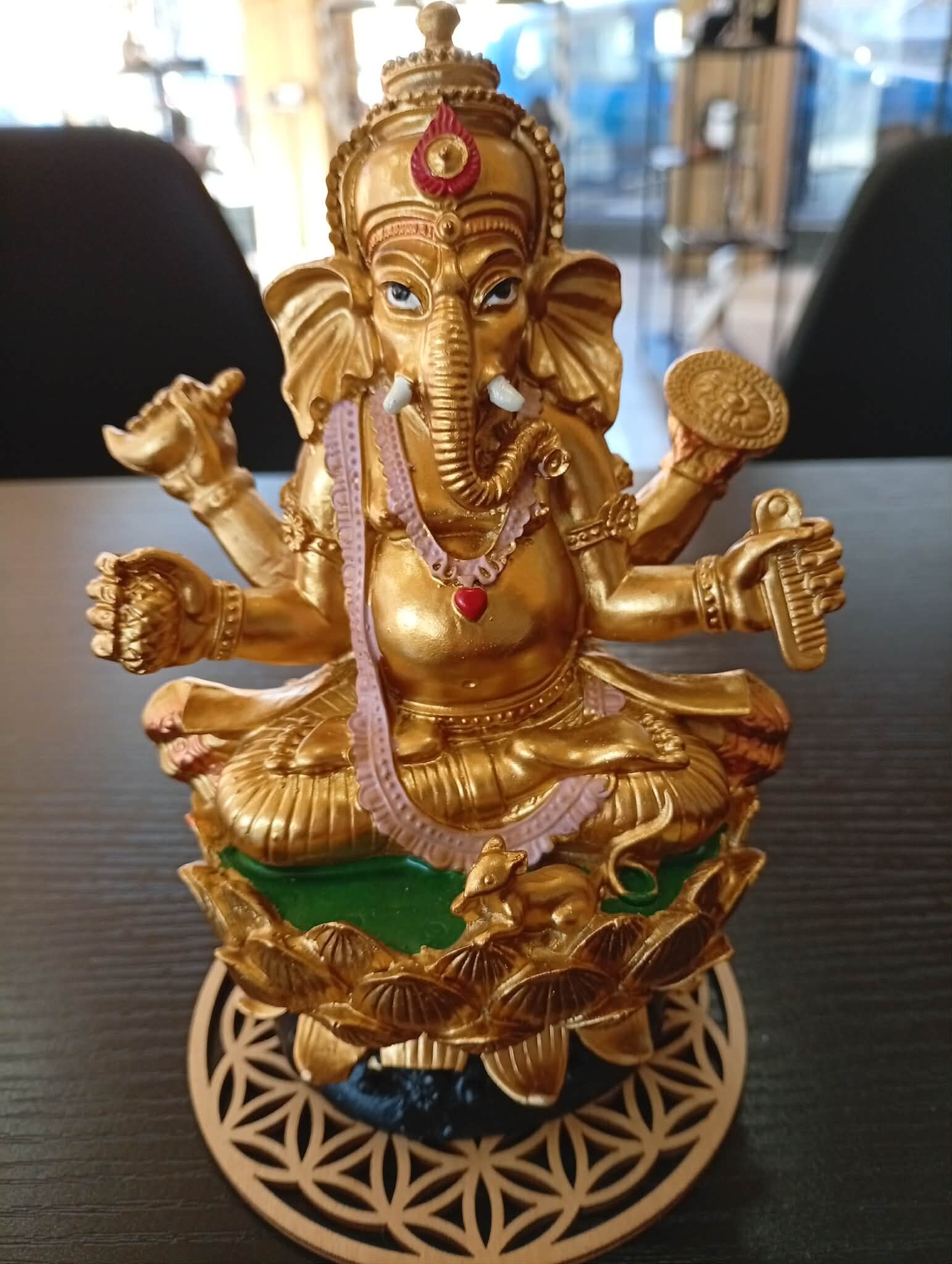 Statue Ganesh Or Protection, sagesse et puissance intérieure