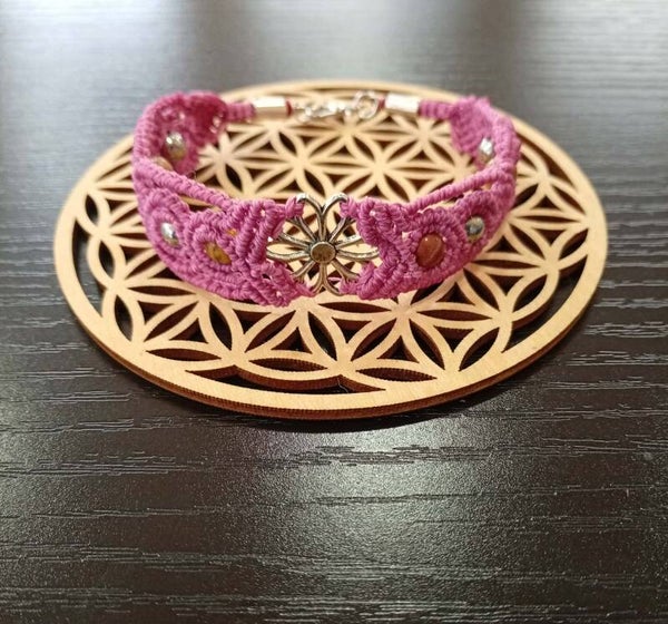 ✨ Bracelet micro-macramé en Crazy Lace Agate