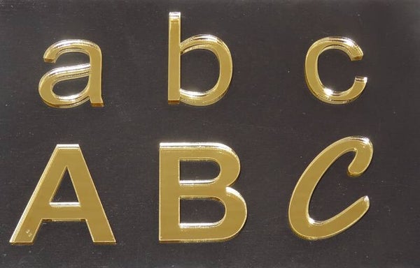 Houten letters en cijfers plexiglas spiegel