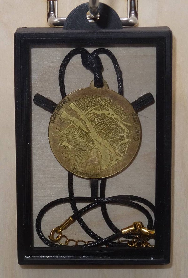 Messing munt hanger 34 mm kaart Deventer