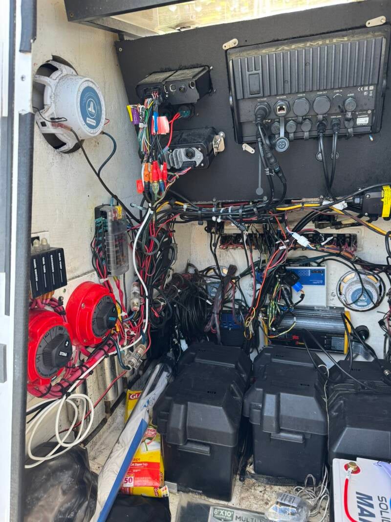 Contender 25' Re-wiring