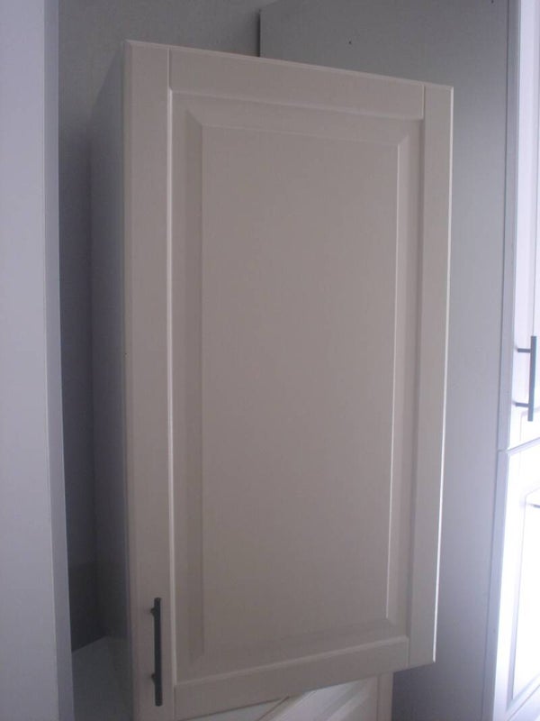 IKEA keukenhangkasten beige