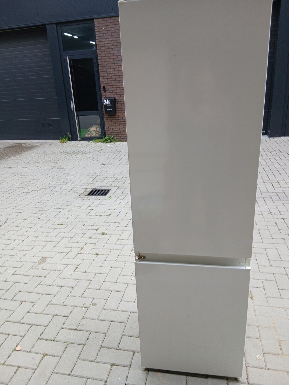 Pelgrim inbouw koel-vriescombinatie met sleepdeur