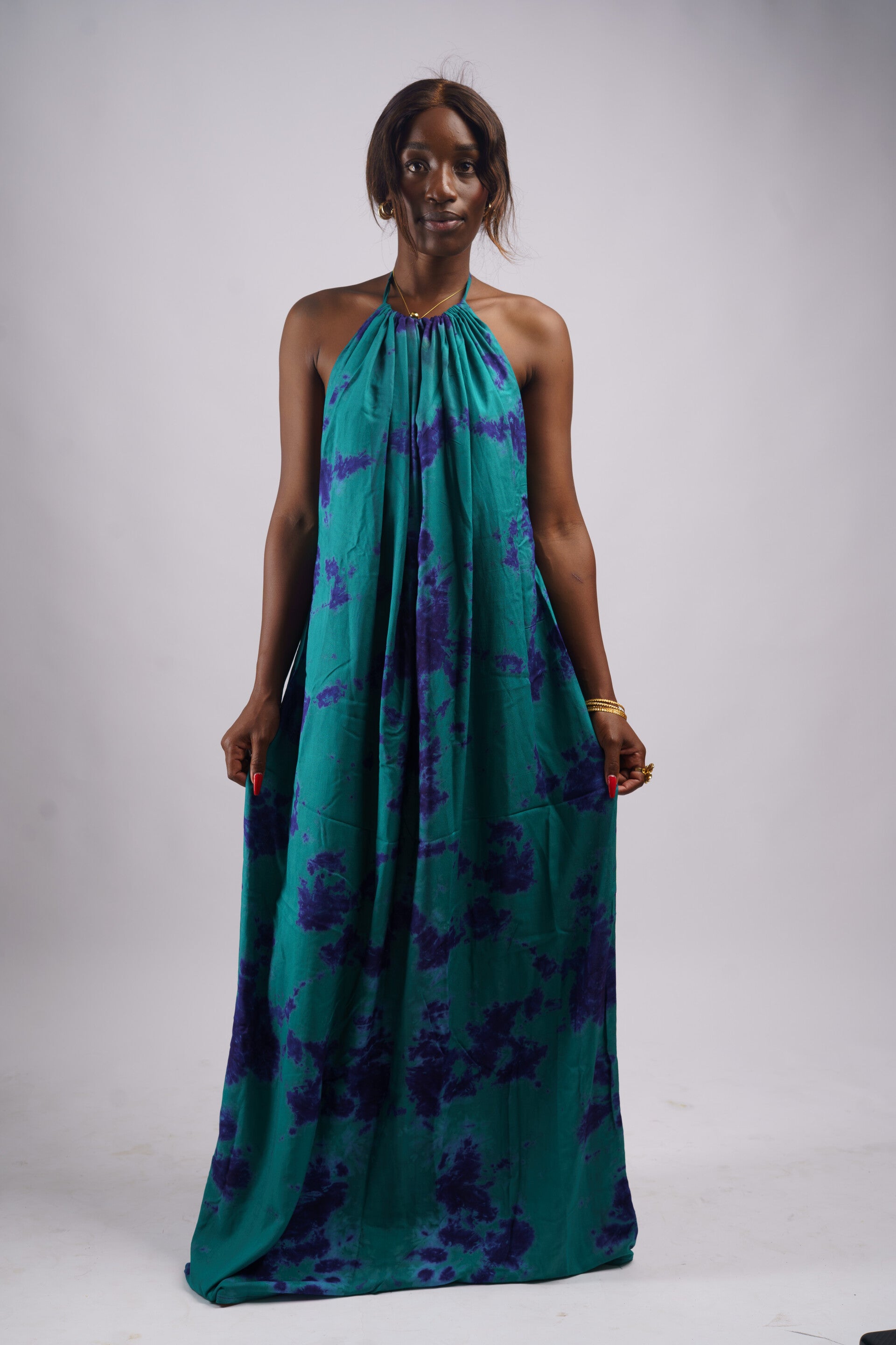 Tawquise backless dera