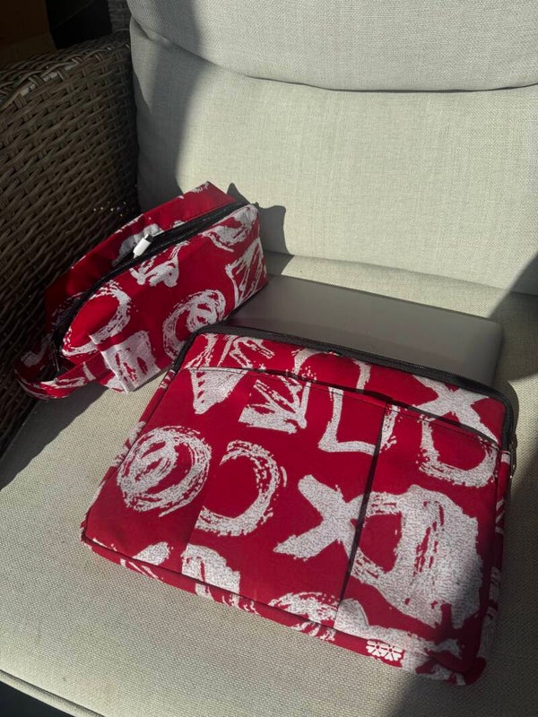 Laptop sleeve & washbag