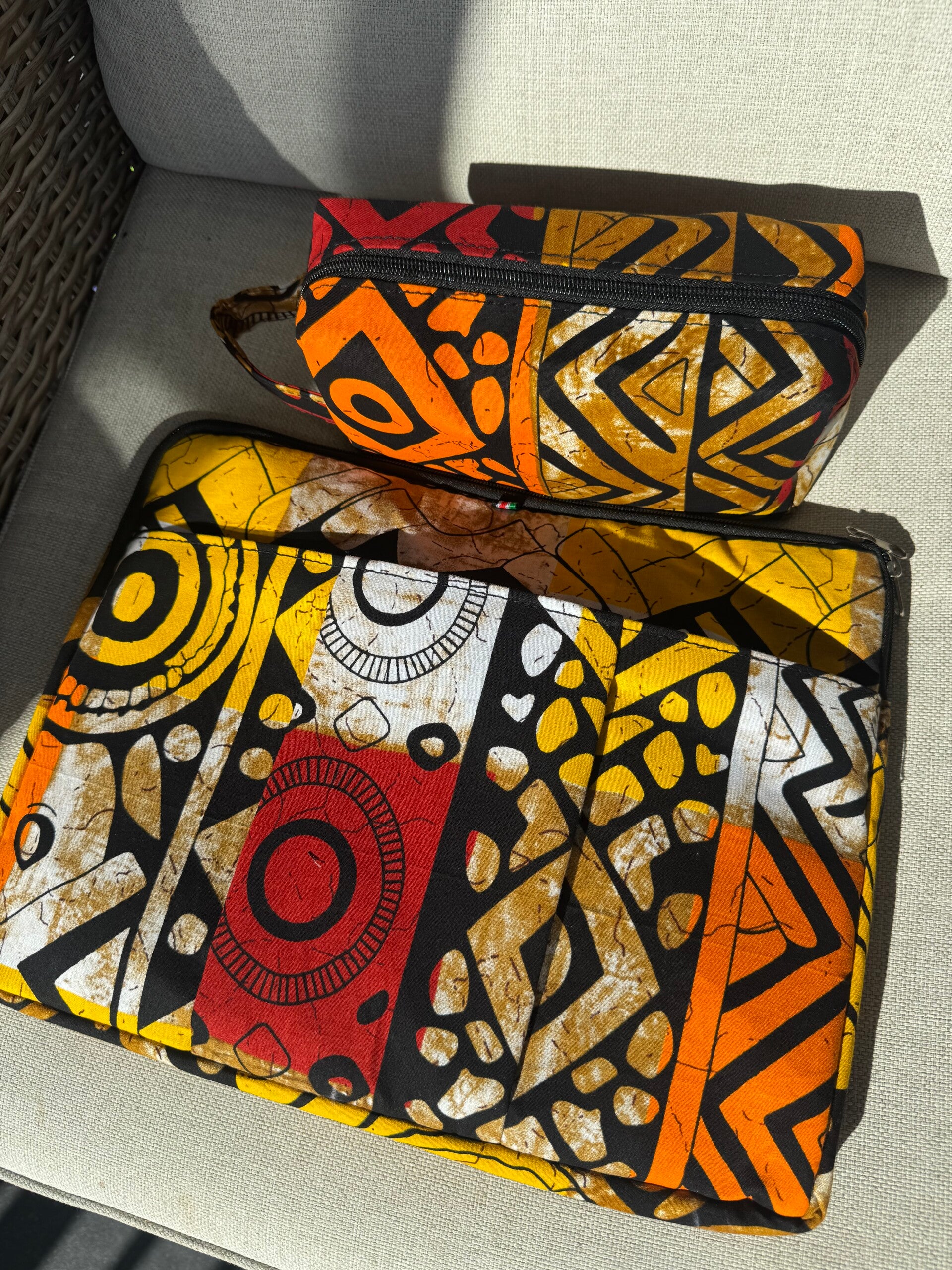 Laptop sleeve & washbag