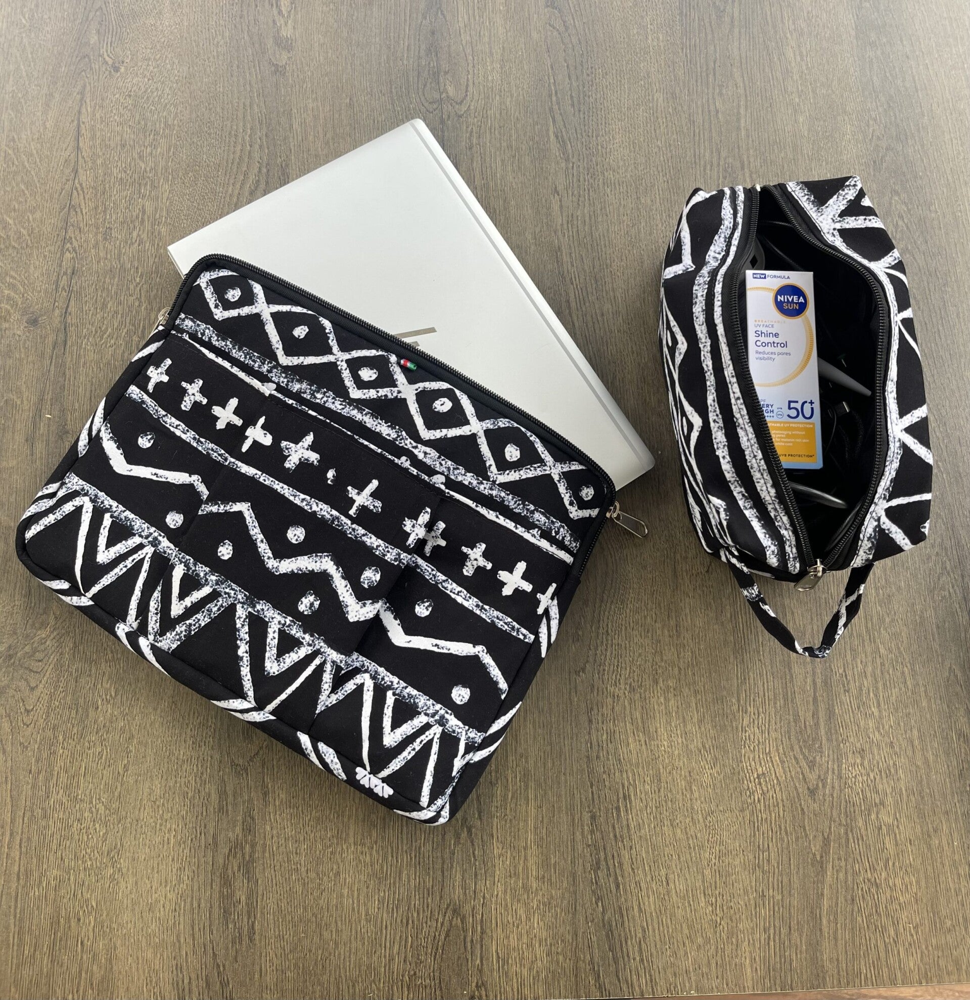 Laptop sleeve & Washbag