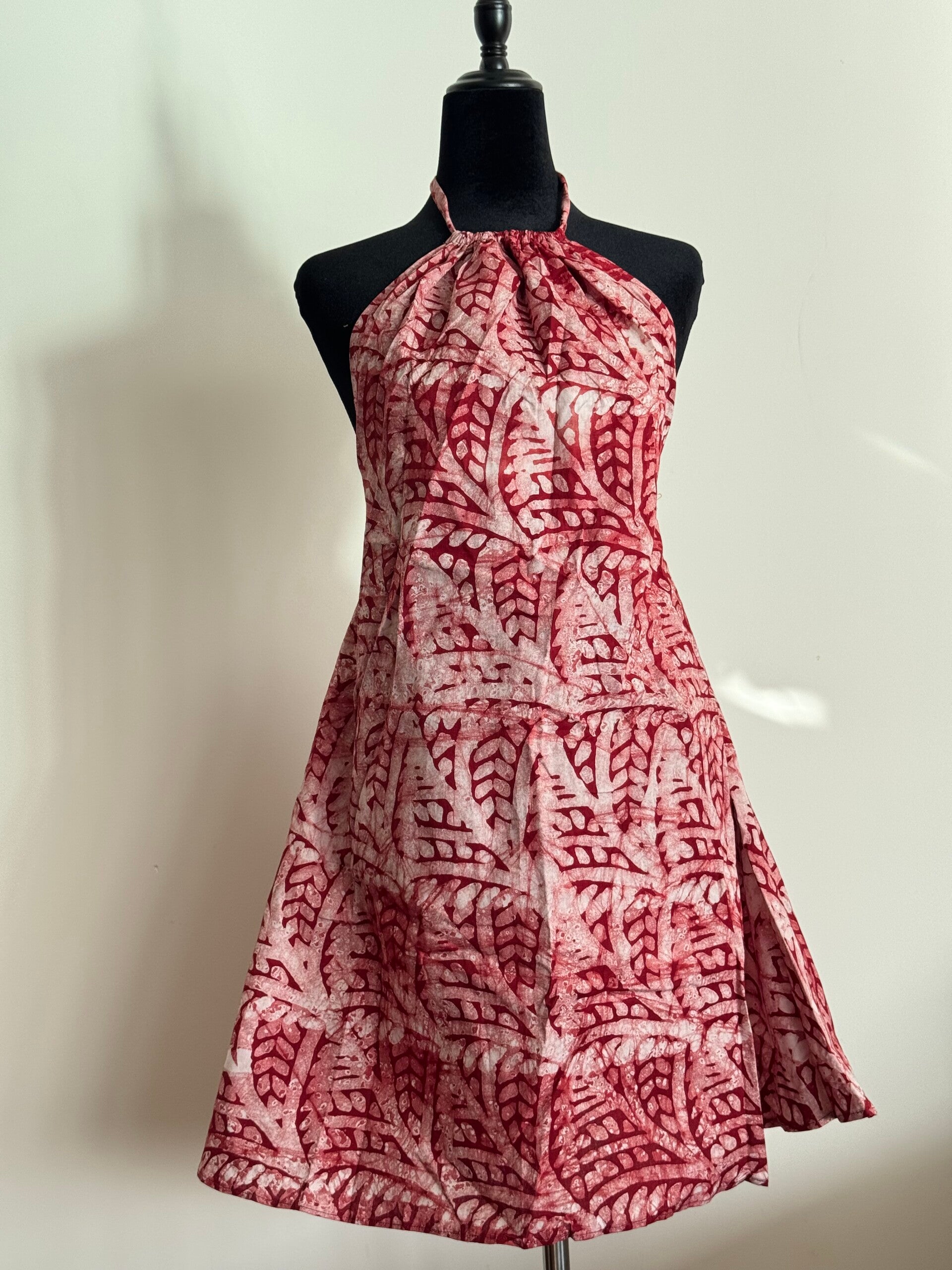 Short batik backless dress