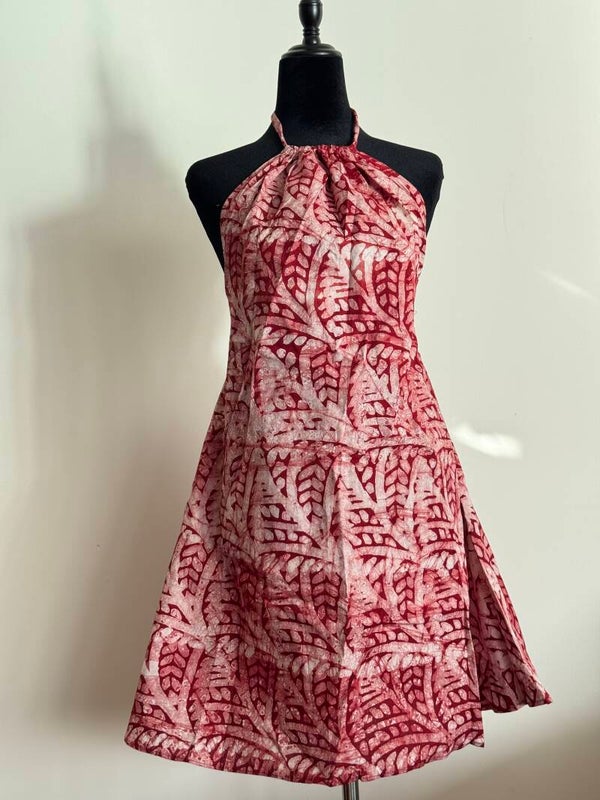 Short batik backless dress