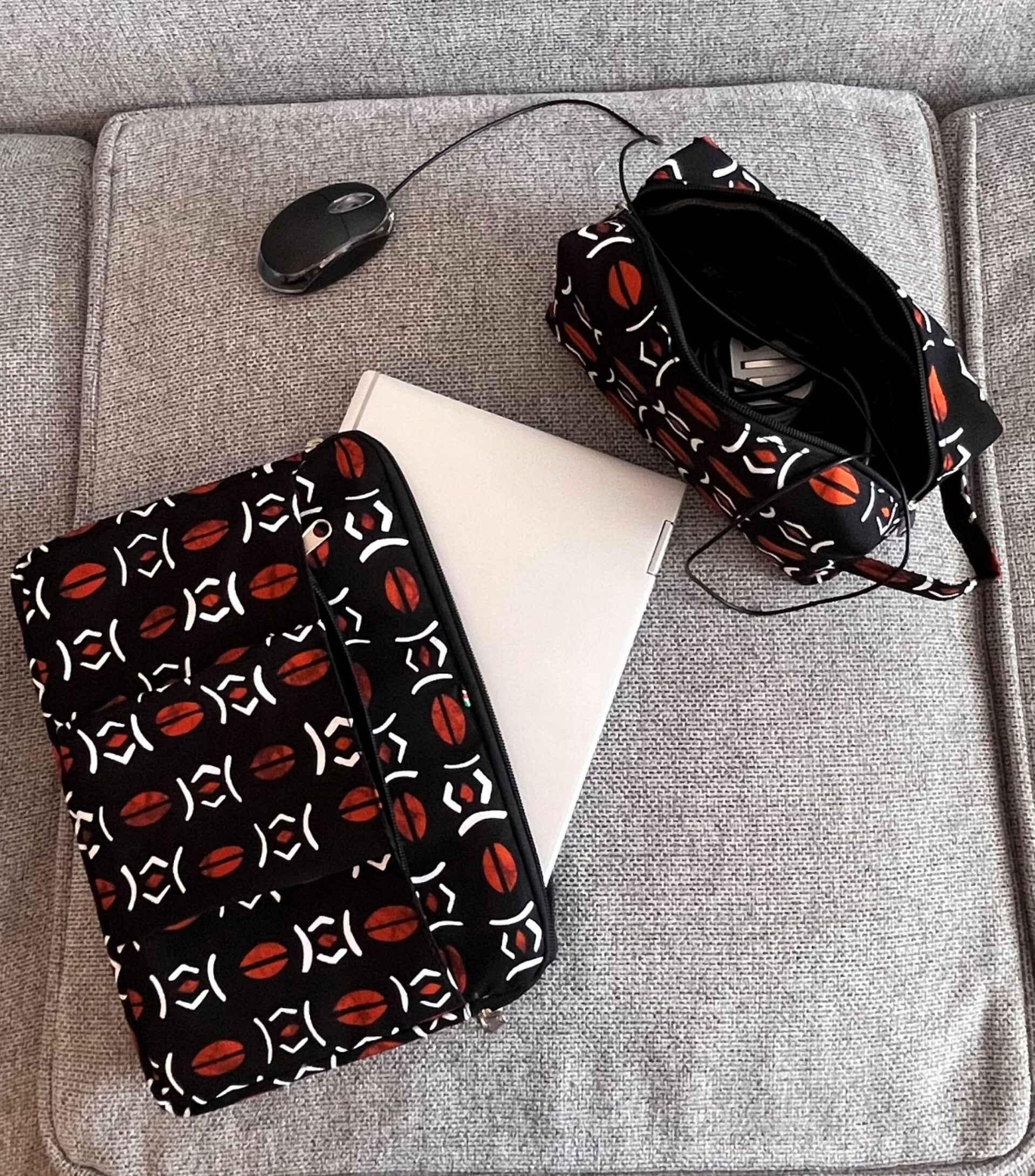 Laptop sleeve & washbag