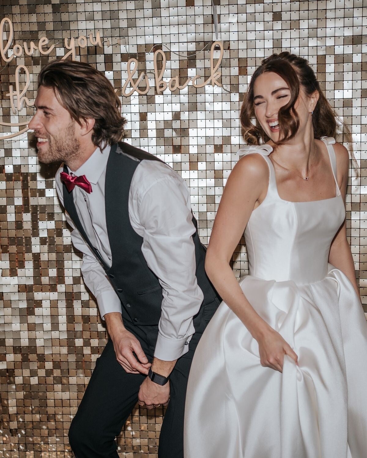 SHIMMER WALL - backdrop te huur per dag.