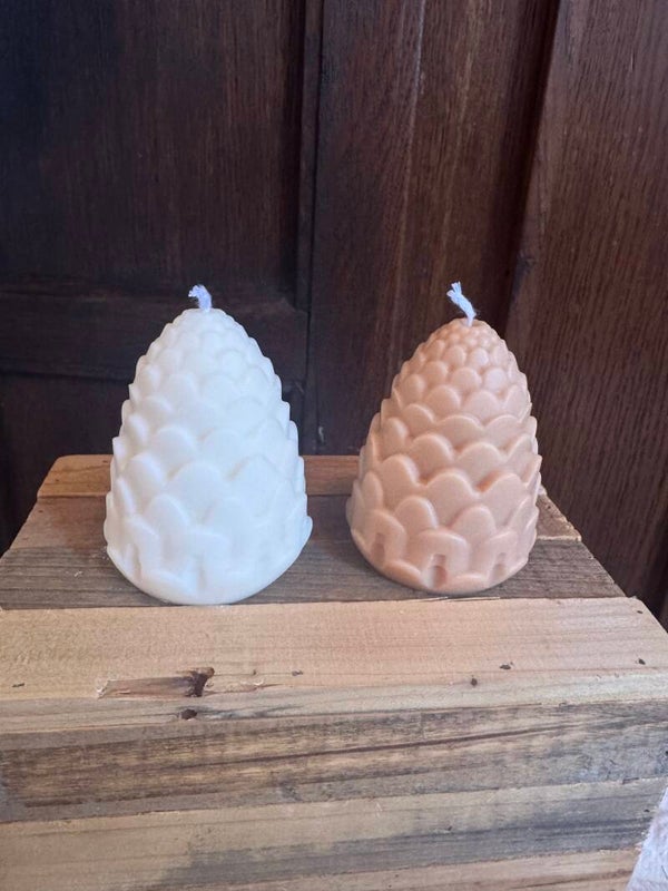 Dennenappel kaars klein