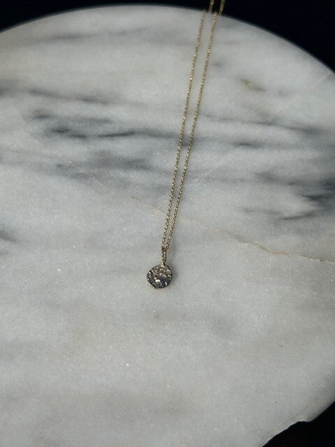 Geelgouden  nature hanger