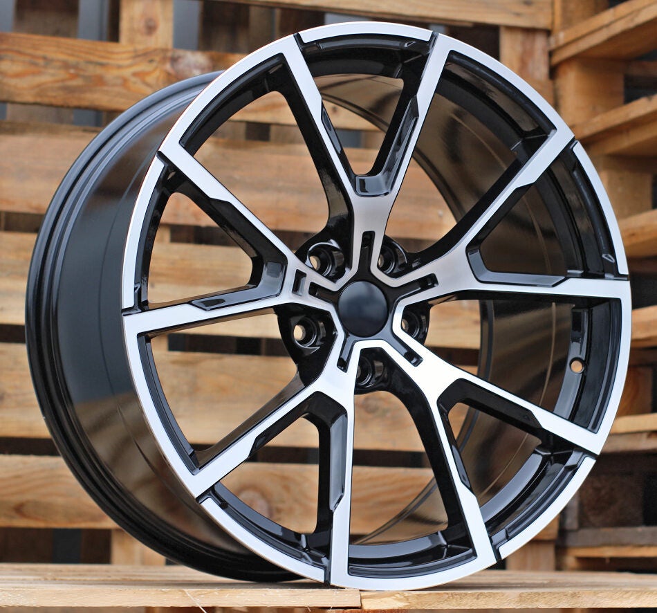 Style 728m alumiinivanne 19'' 5x112