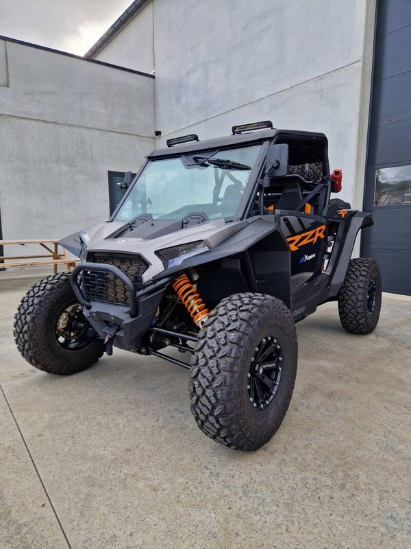 Polaris RZR 1000 XP Sport