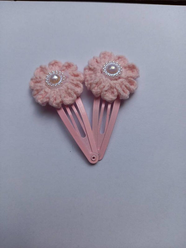 Roze knipjes 4,7 cm met een roze bloemetje