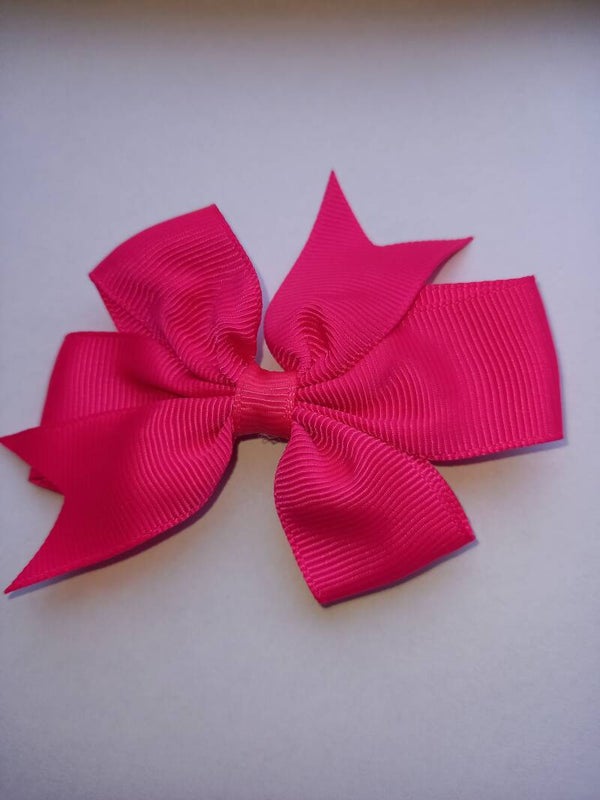 Een leuke fuschia kleur haarschuifje