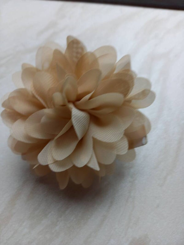 Haar elastiekje met bloem