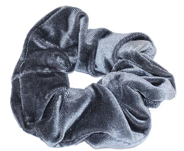 Grijze kleur scrunchie van velvet