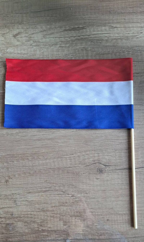 Vlaggetje van stof rood, wit en blauw