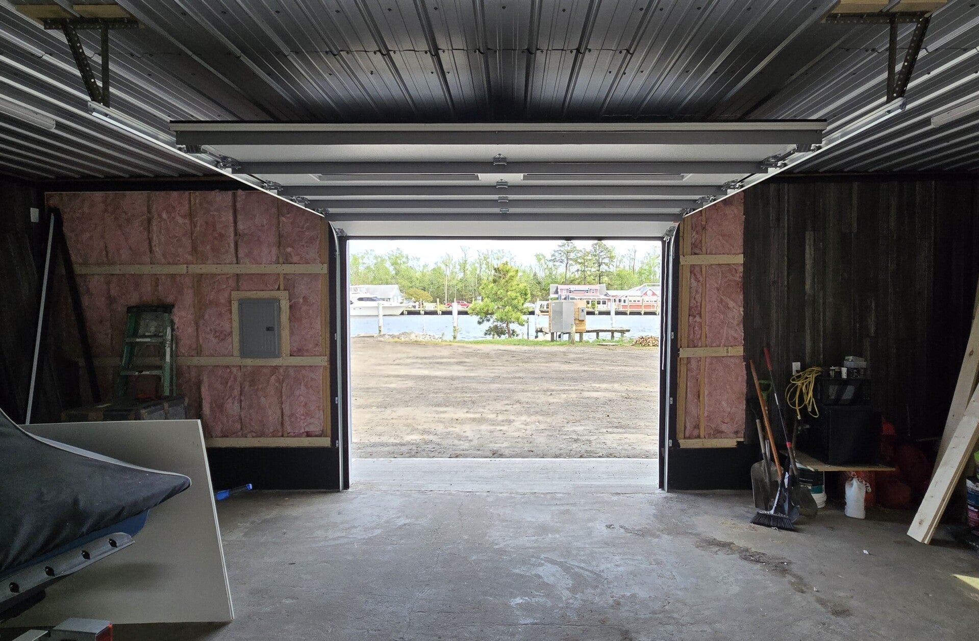 currituck-garage-door-repair-replacement-moyock-home-new-local-2-standard.jpg