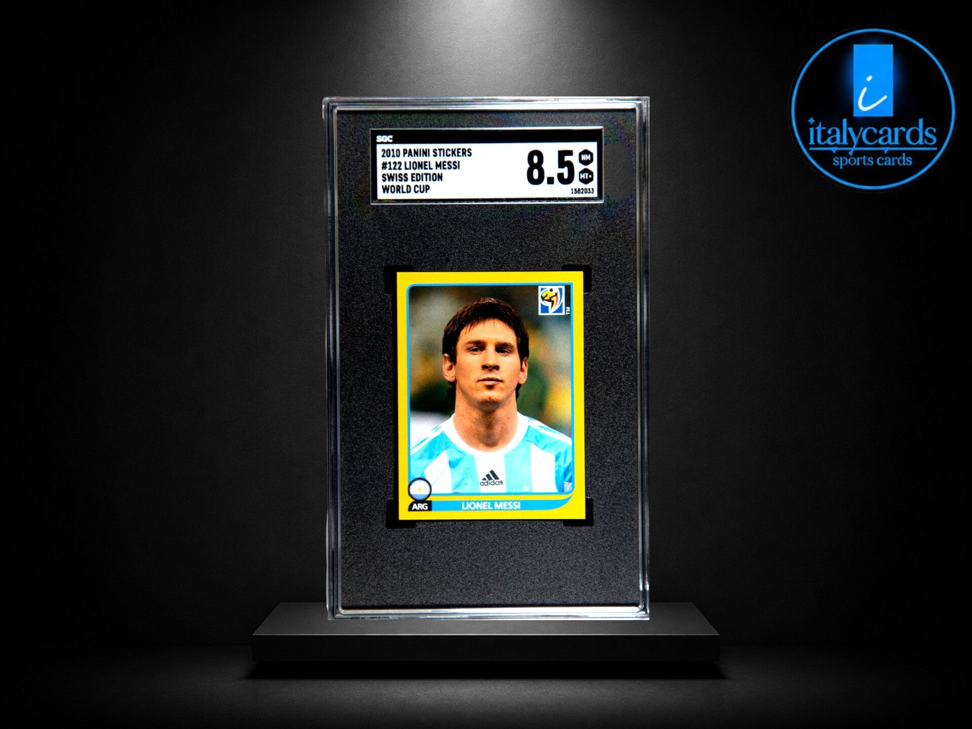 2010 PANINI SOUTHAFRICA WC LIONEL MESSI GRADED SGC 8.5