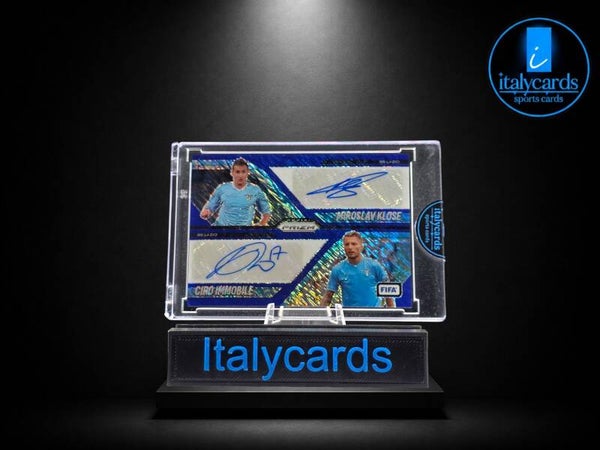 2025-26 PANINI PRIZM FIFA SOCCER IMMOBILE/KLOSE DUAL AUTOGRAFO BLUE SHIMMER