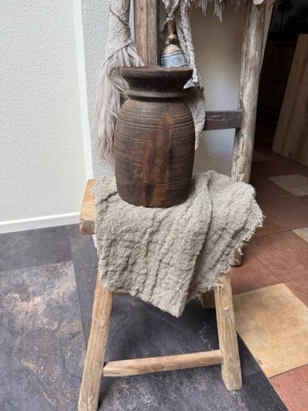 2017, Luksa prachtige Nepalse kruik , 24cm hoog, 15,5 diameter