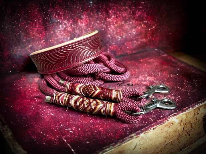 Sofortkauf-Set MiniWutz Leder Handgenäht Bordeaux Glitzer HU 26-32cm  Leine 2m 1fach