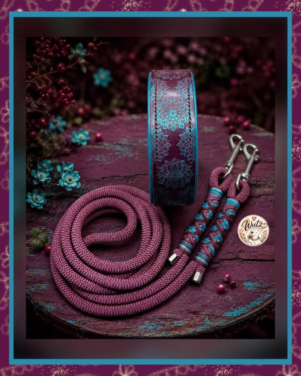 Leder Handgenäht  "Mandala Aubergine/Türkis“