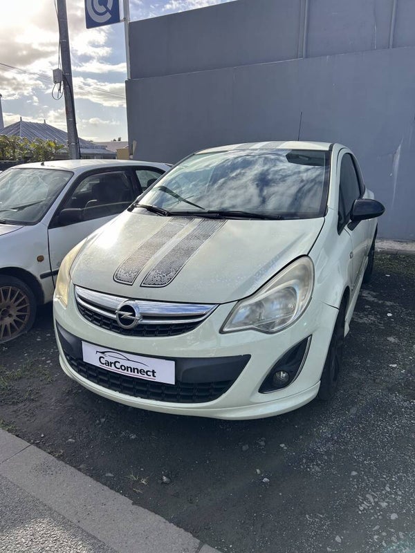 Opel Corsa OPC LINE
