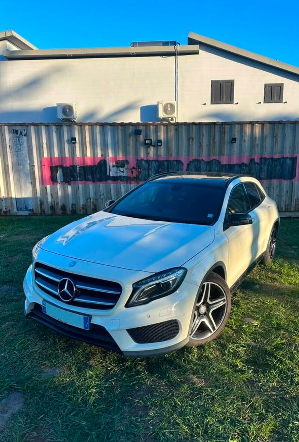 Mercedes GLA 220