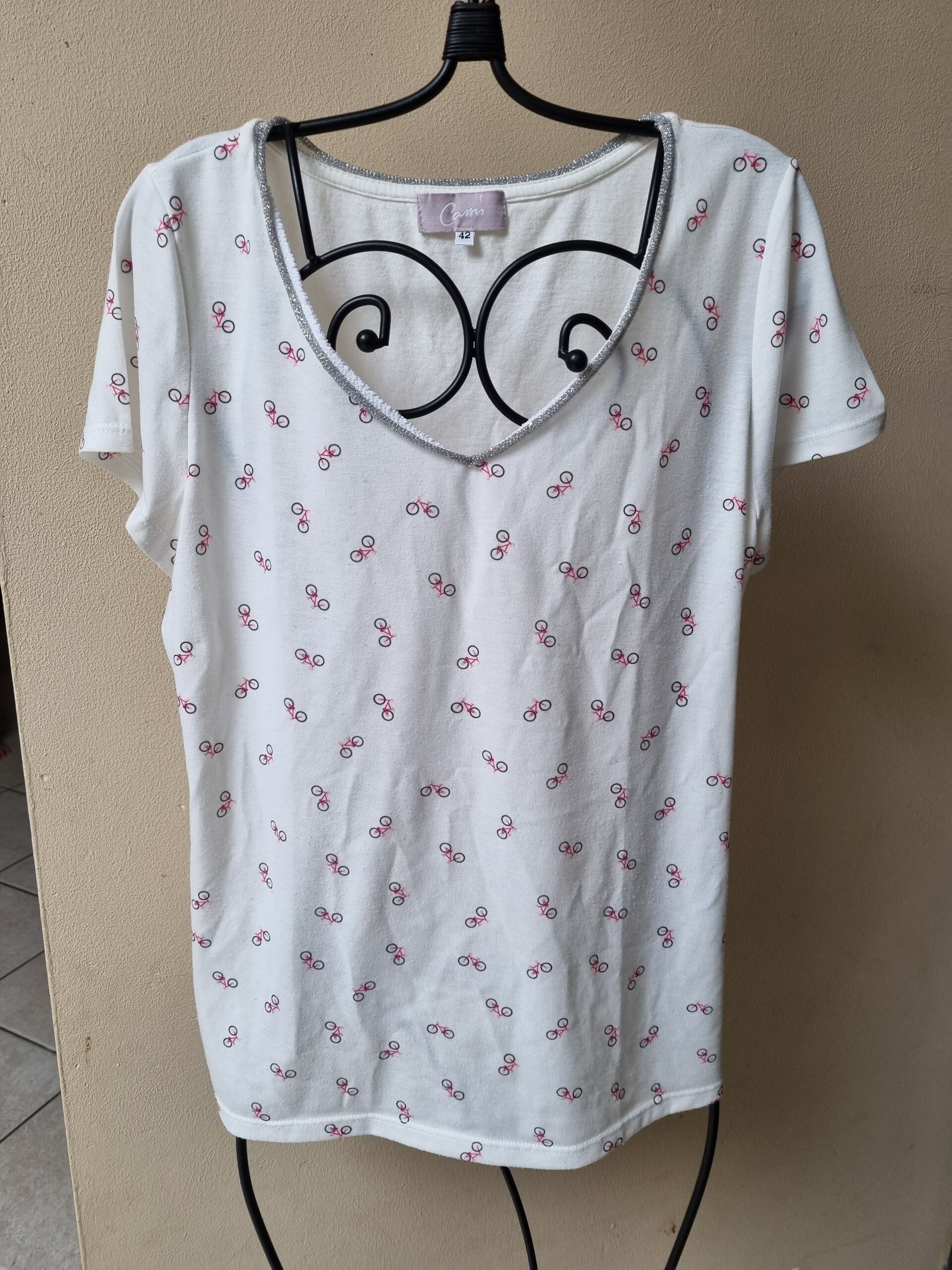 t-shirt blanc avec dessins de vélos xl