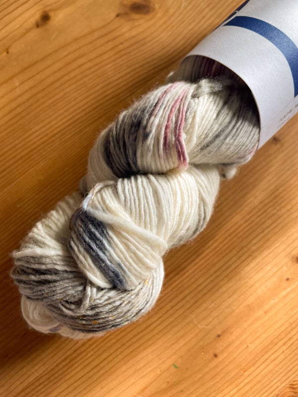 Rabbit in snow • Merino single non SW