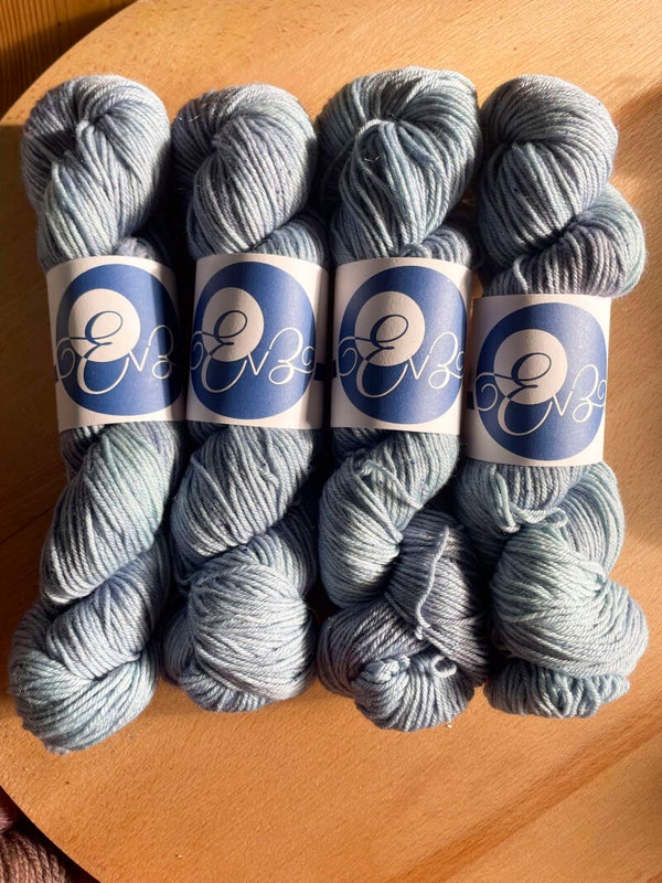 MNDK001 • Merino nylon DK