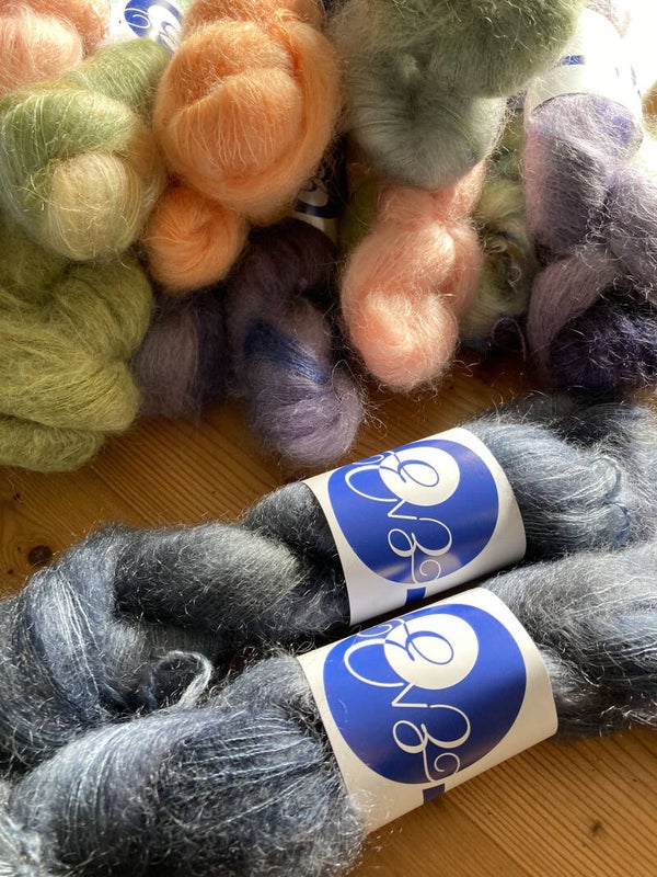 Almost black • Mohair Soie