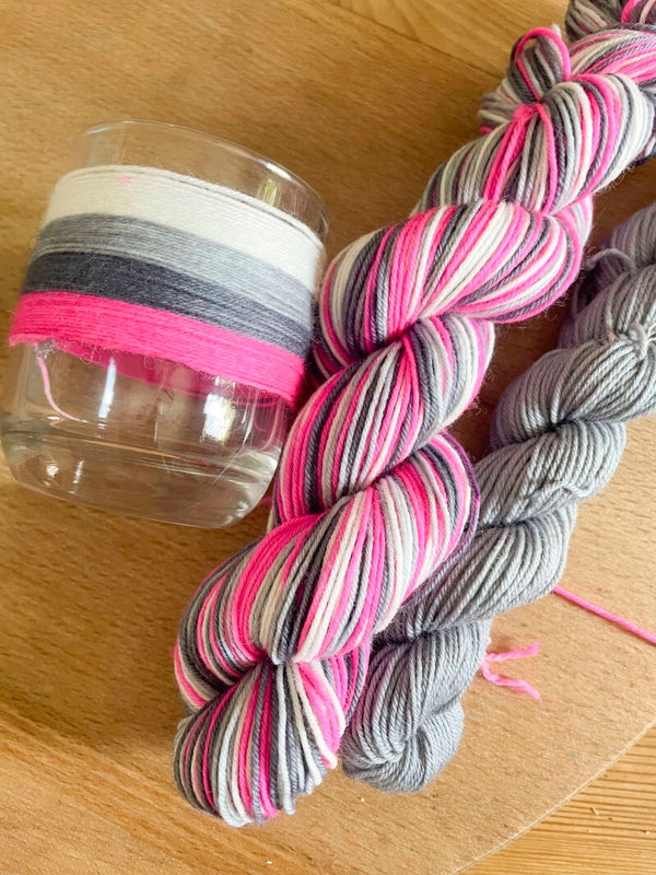 Laine autorayante • Merino Nylon • Mois des fiertés #1