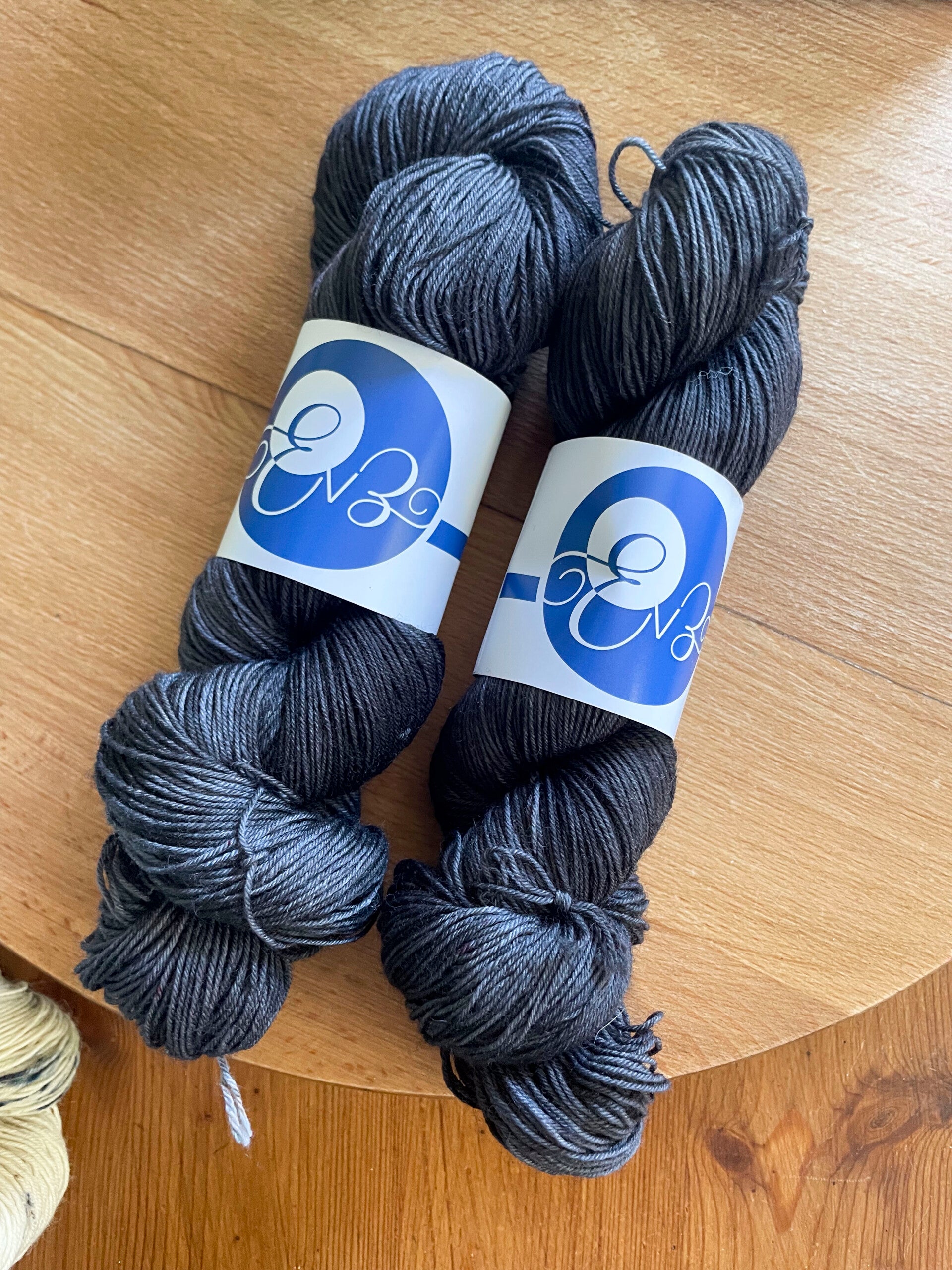Almost black • Bluefaced Leicester nylon