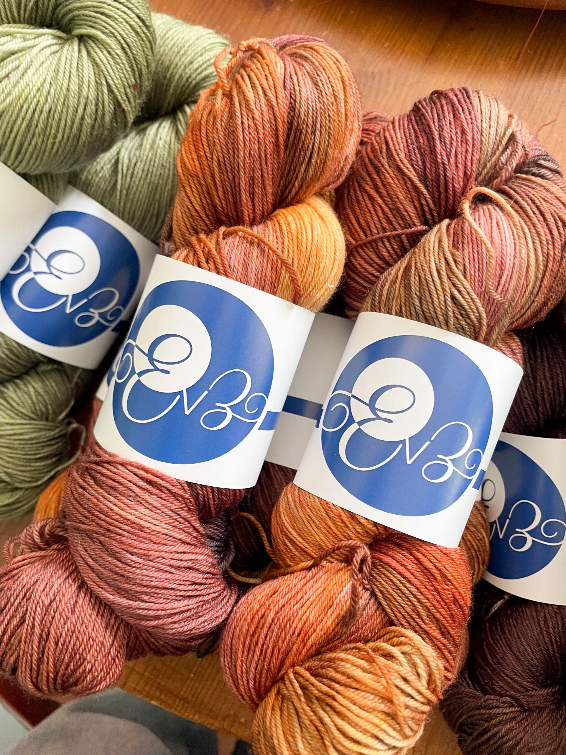 Brown Heart • Merino Cashmere Nylon