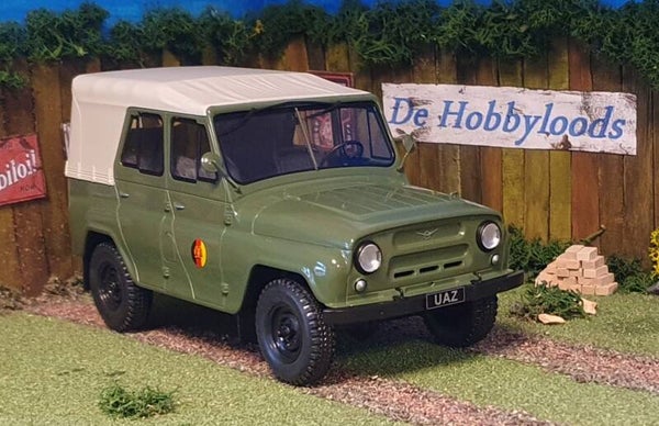 UAZ 469 (NVA) ( Whitebox)