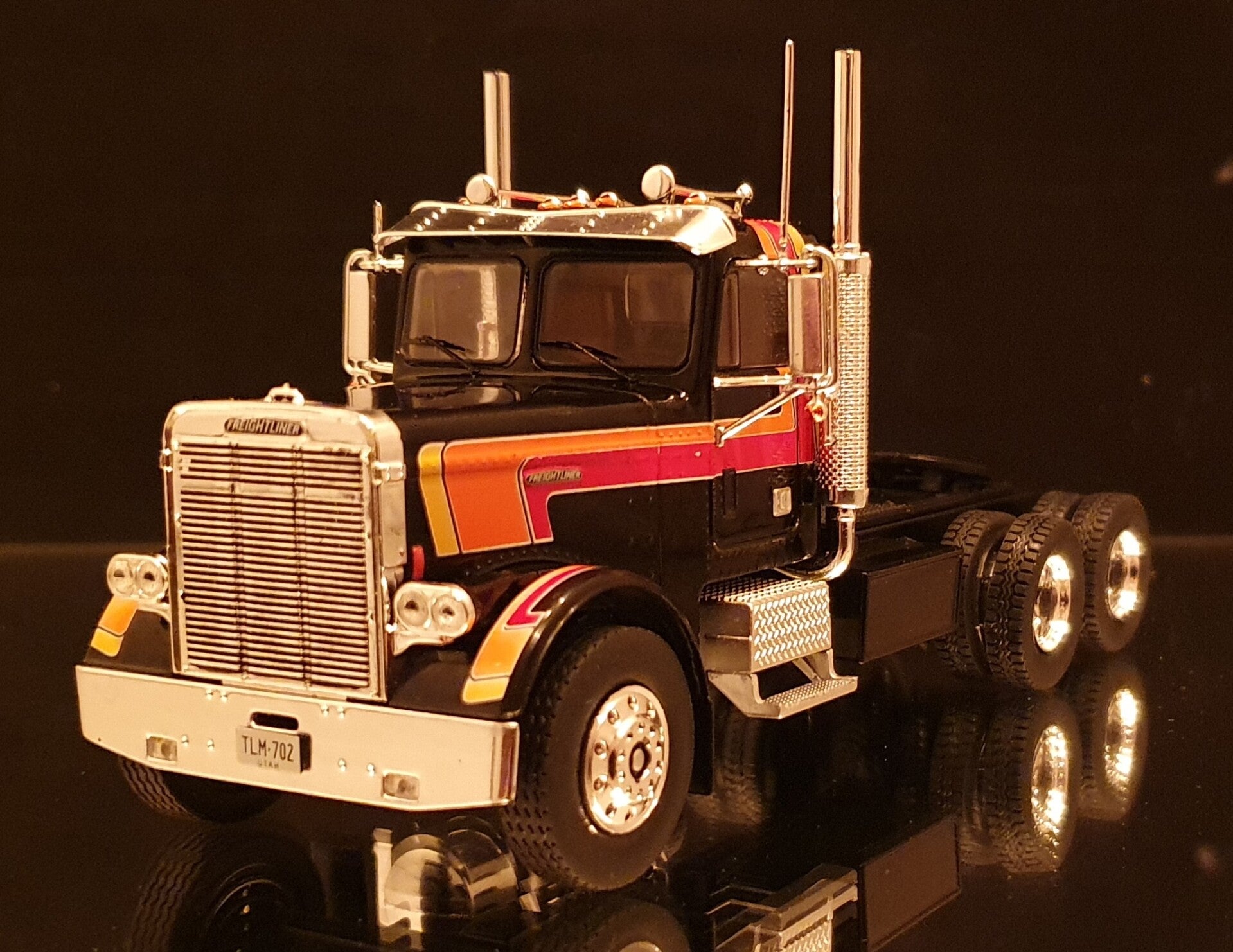 Freightliner FLC 120 64T (IXO)